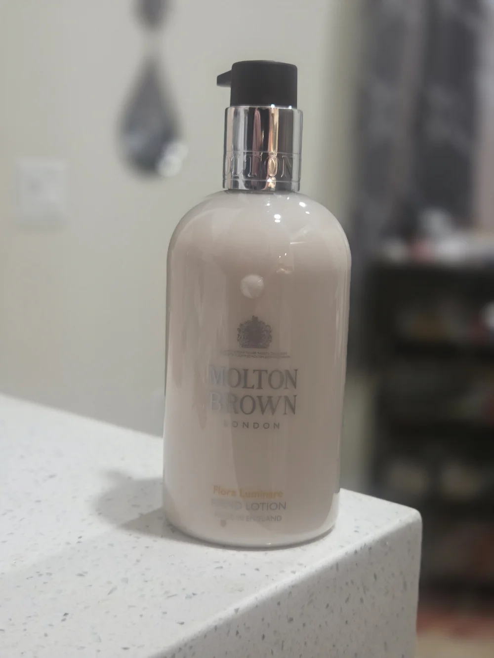 Molton Brown Hand Lotion FLORA LUMINARE